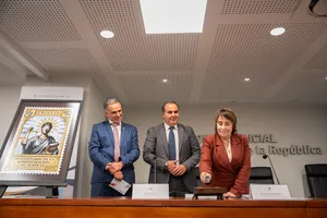 Yamandú Orsi asistió a celebración de bicentenario de la Suprema Corte de Justicia