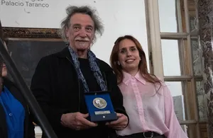 Entrega de la medalla Delmira Agustini 2026
