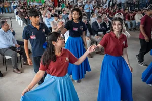 Orsi asistió a inauguración del nuevo edificio del liceo rural de San Antonio