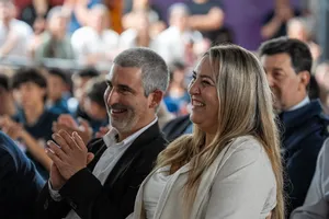 Orsi asistió a inauguración del nuevo edificio del liceo rural de San Antonio