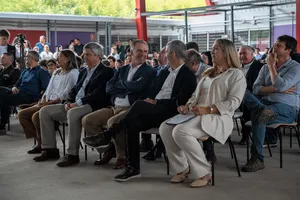 Orsi asistió a inauguración del nuevo edificio del liceo rural de San Antonio
