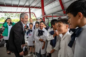 Orsi asistió a inauguración del nuevo edificio del liceo rural de San Antonio