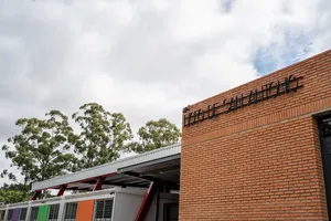 Orsi asistió a inauguración del nuevo edificio del liceo rural de San Antonio